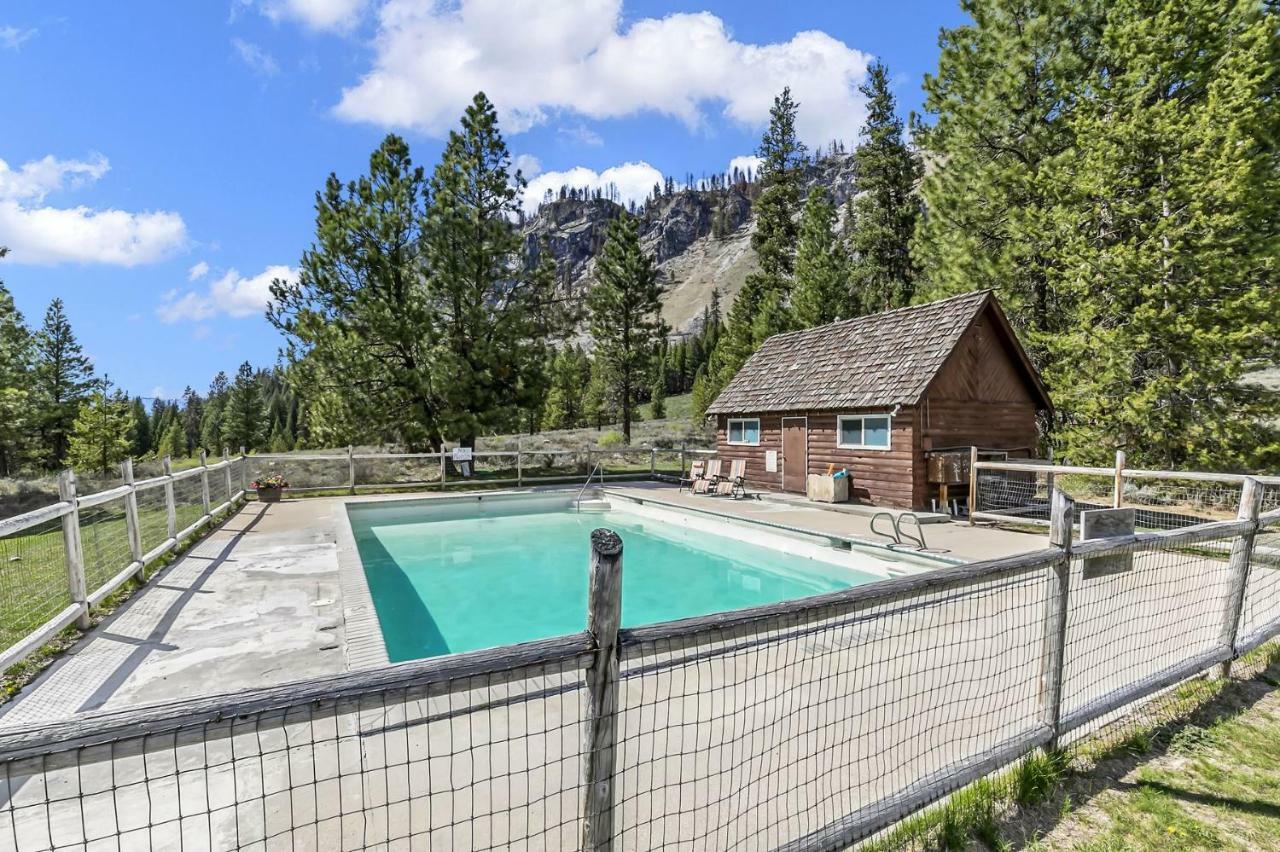 Sawtooth Lodge Stanley Exterior foto