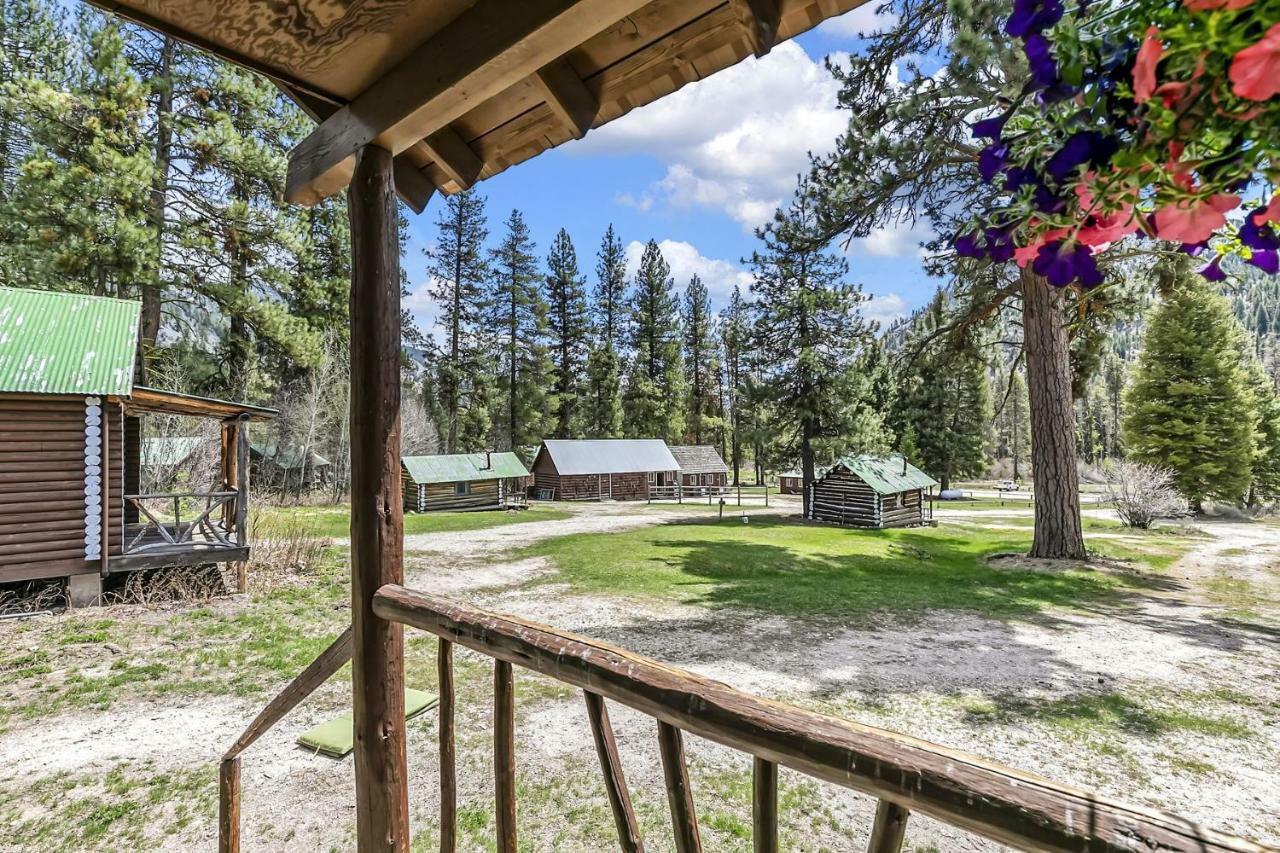 Sawtooth Lodge Stanley Exterior foto